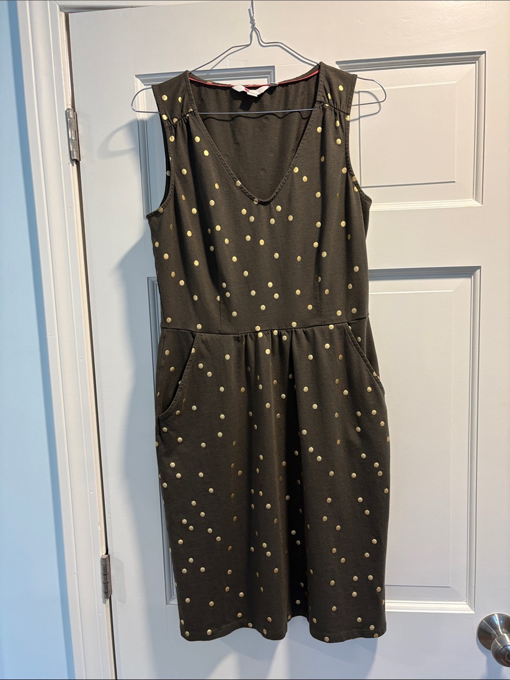 Boden Olive Dress with Gold Dots in Soft Cotton-Modal